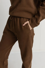 Load image into Gallery viewer, Rhythm Shores Track Pant - Chocolate