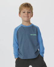 Load image into Gallery viewer, Rip Curl Mystic Waves Long Sleeve Tee Boys