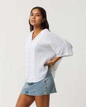 Load image into Gallery viewer, Rip Curl Premium Surf S/S Shirt - White