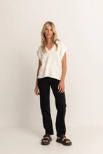 Load image into Gallery viewer, Rhythm Finley Cable Knitted Vest - White