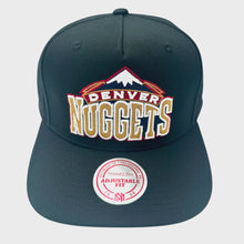 Load image into Gallery viewer, Mitchell & Ness NBA Team Colour Logo Snapback Denver Nuggets - Black