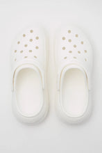 Load image into Gallery viewer, Crocs Classic Crush Clog - White