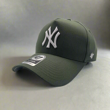 Load image into Gallery viewer, '47 Brand Sure Shot New York Yankees Cap - Moss