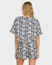 Load image into Gallery viewer, Billabong Womens Sunflower Shirt - Black Sands