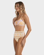 Load image into Gallery viewer, Billabong Just For You Lila D/DD Underwire Bikini Top - Sunstone