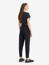 Load image into Gallery viewer, Levi's High Waisted Mom Jean - Flash Black