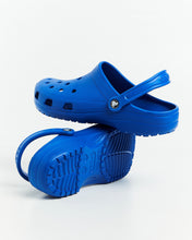 Load image into Gallery viewer, Crocs Classic Clog Kids (C11-J6) - Blue Bolt