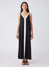 Load image into Gallery viewer, Esmaee Monochrome Dress - Black/Cream