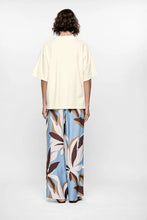 Load image into Gallery viewer, Staple The Label Mae Graphic Tee - White