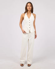 Load image into Gallery viewer, Silent Theory Sol Vest - White