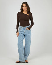 Load image into Gallery viewer, Silent Theory Atlas Long Sleeve Top - Chocolate