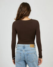 Load image into Gallery viewer, Silent Theory Atlas Long Sleeve Top - Chocolate