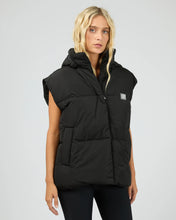 Load image into Gallery viewer, All About Eve Elevate Puffer Vest - Black