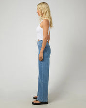 Load image into Gallery viewer, All About Eve Jacqui Wide Leg Jean - Light Blue