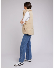 Load image into Gallery viewer, All About Eve Classic Puffer Vest - Oat