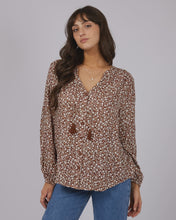 Load image into Gallery viewer, All About Eve Tallows Floral Shirt