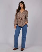 Load image into Gallery viewer, All About Eve Tallows Floral Shirt