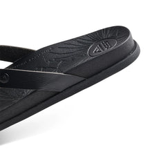 Load image into Gallery viewer, Reef Cushion Porto Cruz - Black