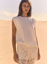 Load image into Gallery viewer, Esmaee Paramount Tee