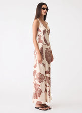 Load image into Gallery viewer, Esmaee Dune Maxi Dress