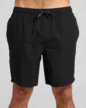 Load image into Gallery viewer, The Mad Hueys Freestyle 18" Swim Volley Short - Black