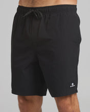 Load image into Gallery viewer, The Mad Hueys Freestyle 18" Swim Volley Short - Black