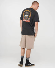 Load image into Gallery viewer, The Mad Hueys Fanging Keg Tee - Washed Black