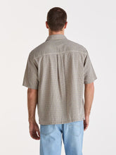 Load image into Gallery viewer, Lee Boxcutter Shirt - Ecru Check
