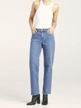 Load image into Gallery viewer, Lee 90s Mid Straight Jean - Supa Dupa Blue