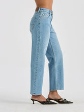 Load image into Gallery viewer, Lee High Straight Crop Jeans - Skyline Blue
