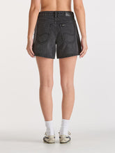 Load image into Gallery viewer, Lee Mid Straight Short - Smoked Black