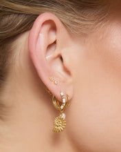 Load image into Gallery viewer, Arms Of Eve Kaya Pearl Earrings