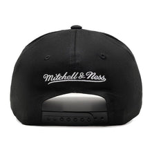 Load image into Gallery viewer, Mitchell & Ness NBA Team Colour Logo Snapback Celtics - Black