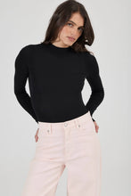 Load image into Gallery viewer, Rolla's Gig Barrel Jeans - Petal