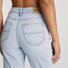 Load image into Gallery viewer, Riders By Lee Hi Mom Jeans - Indigo Breeze