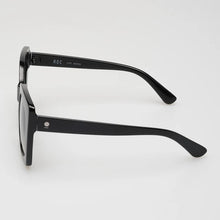 Load image into Gallery viewer, ROC Eyewear Airs - Black/Gradient Blue/Brown