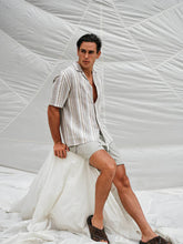 Load image into Gallery viewer, Industrie The Livorno Linen S/S Shirt - Olive Navy