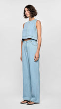 Load image into Gallery viewer, Staple The Label Amelia Chambray Top - Light Wash Blue