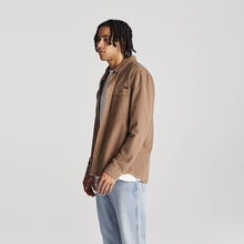 Load image into Gallery viewer, Wrangler Trade Overshirt - Felt Brown
