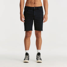 Load image into Gallery viewer, Wrangler Spencer Short - Casanova Black