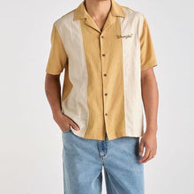 Load image into Gallery viewer, Wrangler Bowlarama Shirt - Wheat