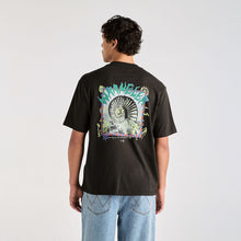 Load image into Gallery viewer, Wrangler Fossil Shell Slacker Tee - Worn Black