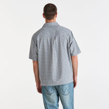 Load image into Gallery viewer, Wrangler Boxcar Shirt - Concrete
