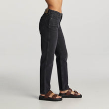 Load image into Gallery viewer, Wrangler Mid Tori Slim Straight Jean - After Dark