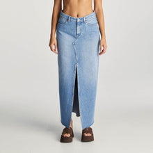 Load image into Gallery viewer, Wrangler Mid Repair Maxi Skirt - Float On