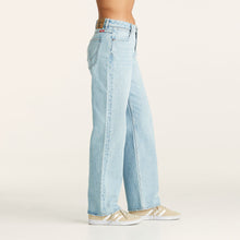Load image into Gallery viewer, Wrangler Mid Bella Baggy Jeans - Blues Dynasty