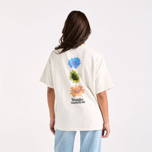 Load image into Gallery viewer, Wrangler Sunflower Boxy Tee - Vintage White