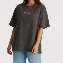 Load image into Gallery viewer, Wrangler Spiralling Boxy Slouch Tee - Slate