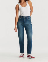 Load image into Gallery viewer, Wrangler Hi Drew Jeans - 1 Year Indigo