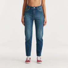 Load image into Gallery viewer, Wrangler Hi Drew Jeans - 1 Year Indigo
